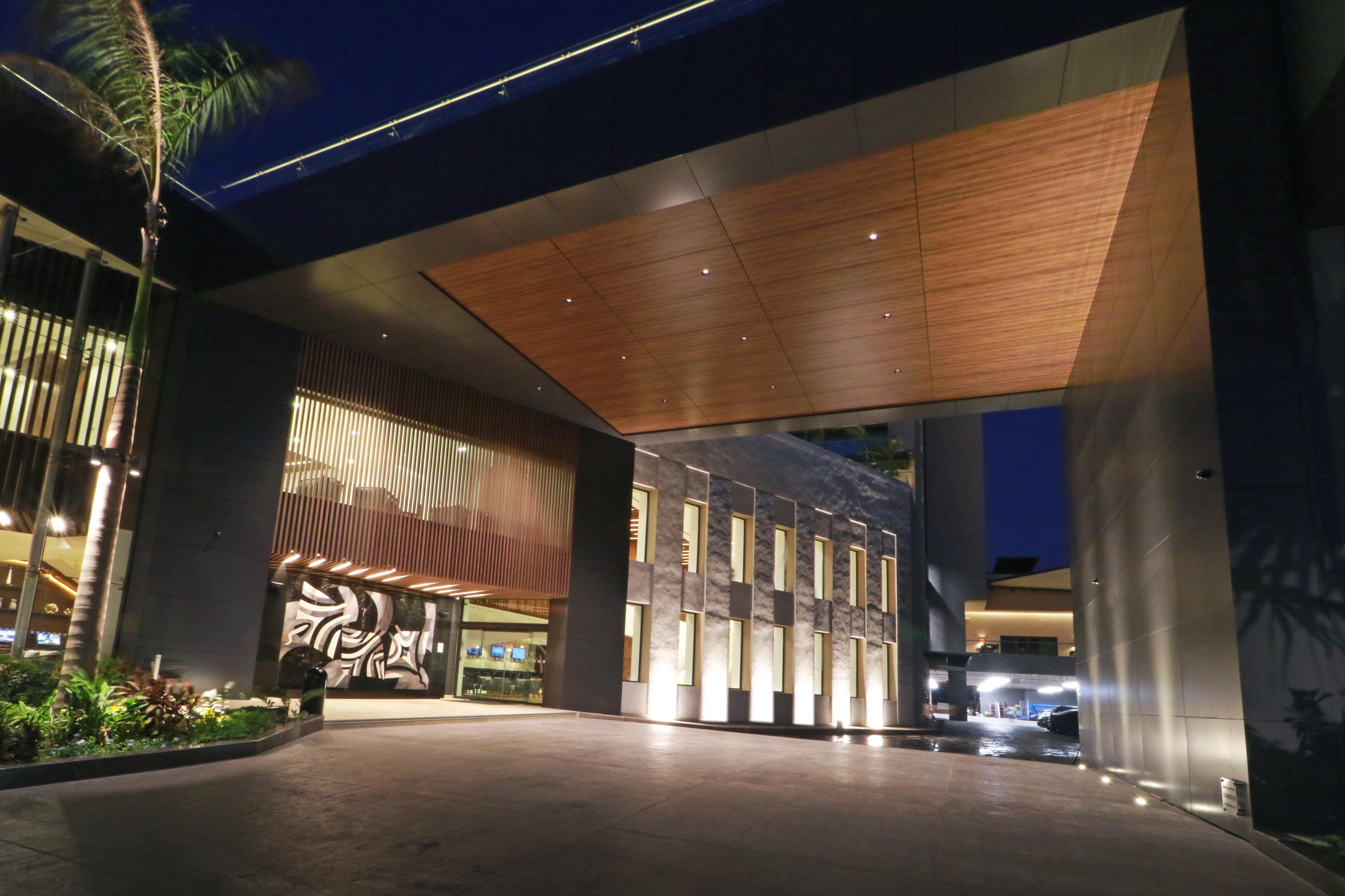 Holiday Inn & Suites - Puerto Vallarta Marina & Golf By Ihg Esterno foto