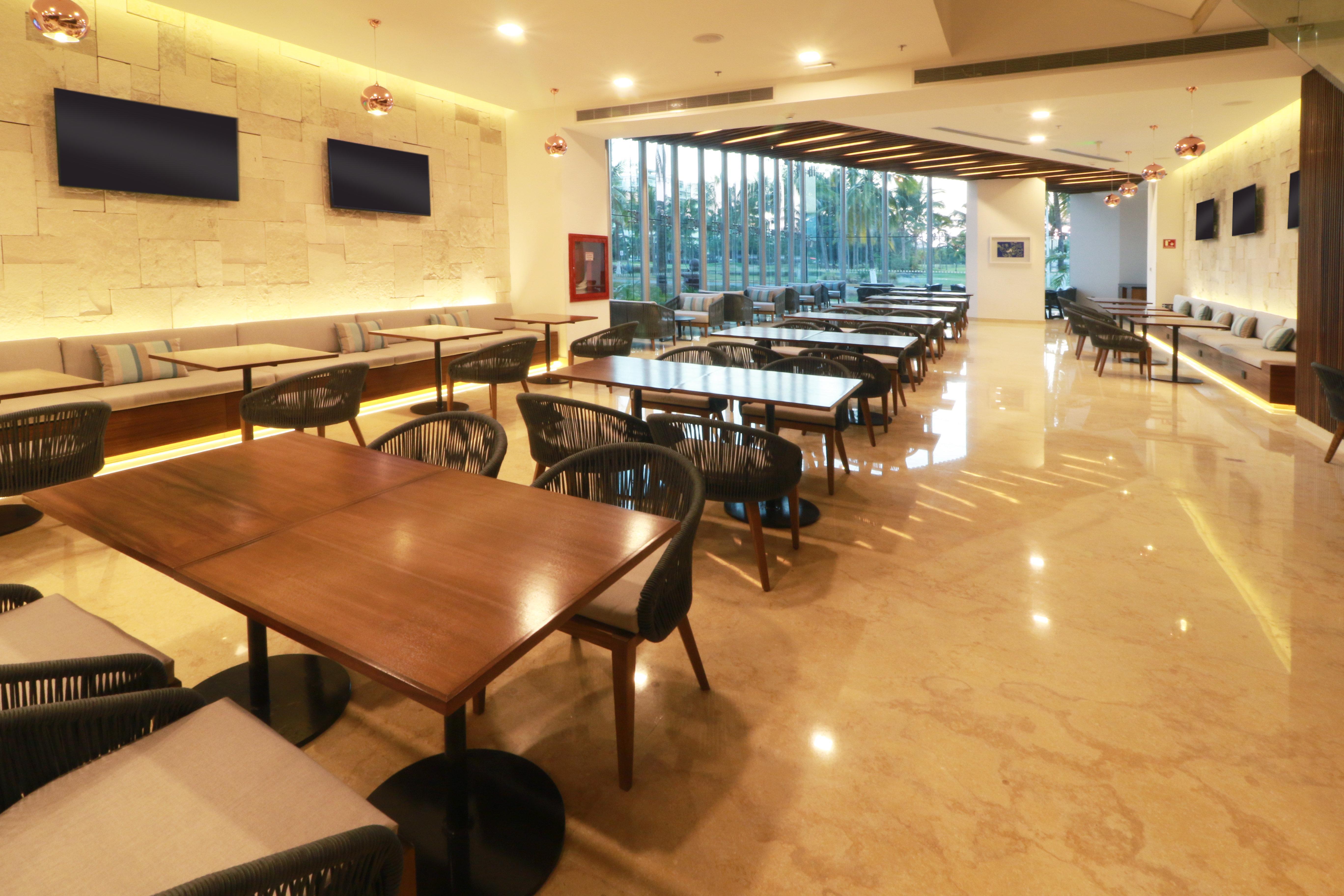 Holiday Inn & Suites - Puerto Vallarta Marina & Golf By Ihg Esterno foto